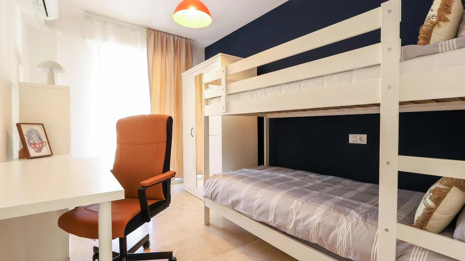 Camelia 3Bed Apartment - Fuengirola Centre, 250M Beach